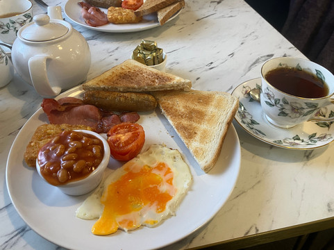 Simona's Traditional Tearooms & Cafe