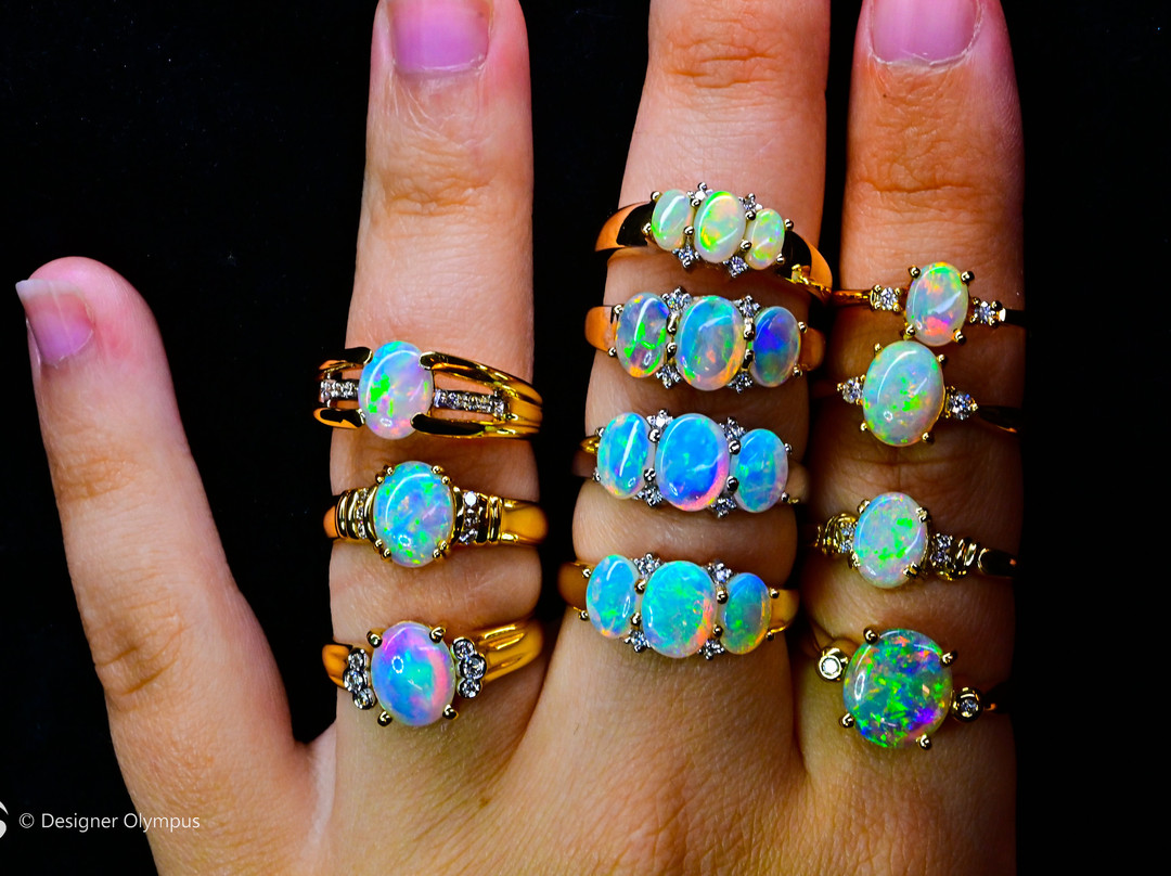 Australian Outback Opals-丹百林山必去景点