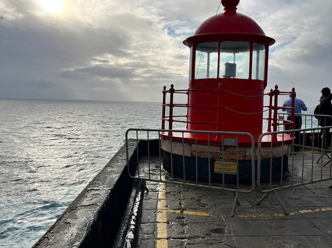 Farol de Nazare-纳扎雷必去景点