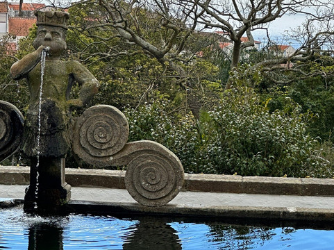 英雄港阿佐里斯花园-广场酒店主图