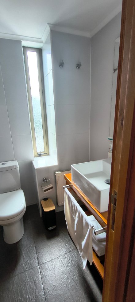 特拉兹套房酒店-浴室