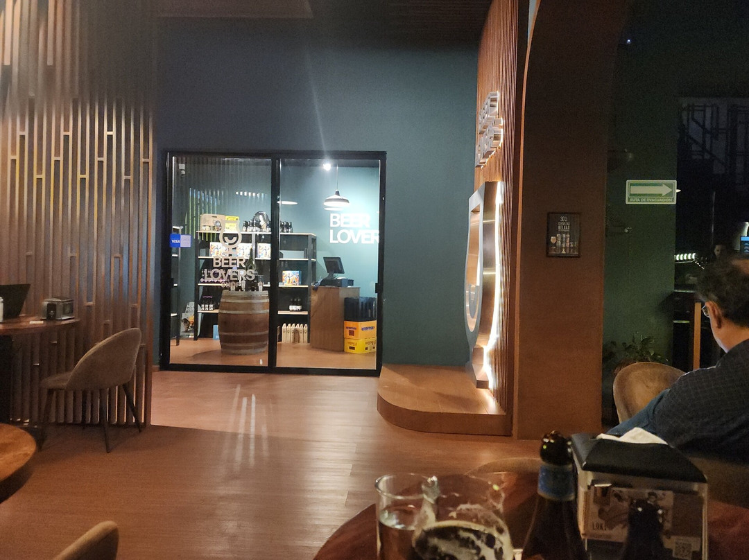 Beer Lovers Mid : Tap Room & Shop