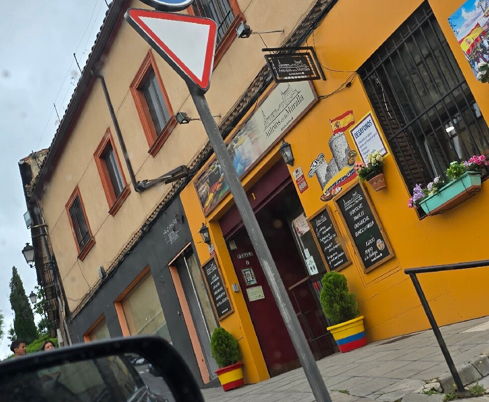 Antojos En La Muralla