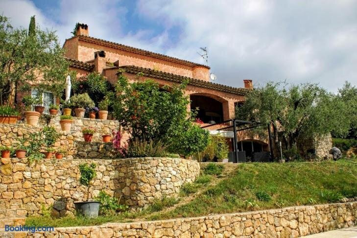 la Bastide Rose de Mai