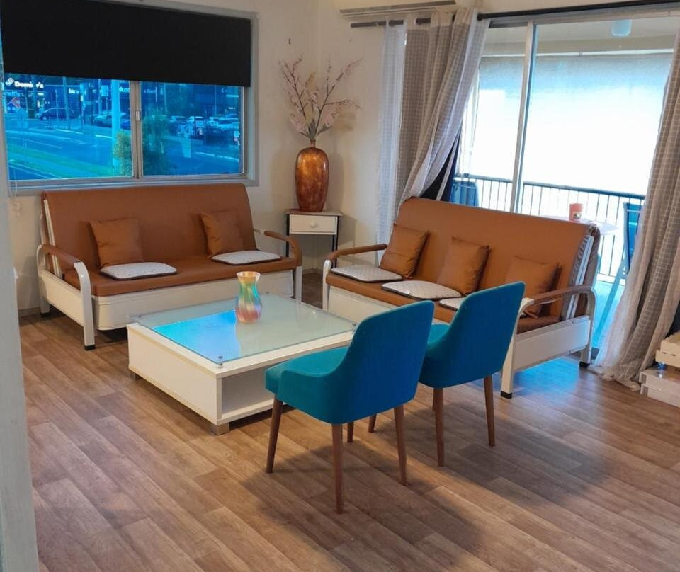Y2Y guest House