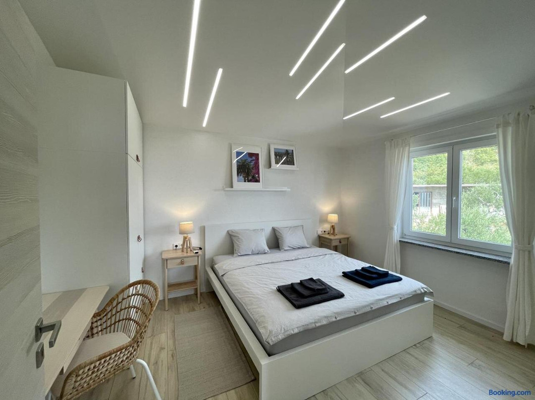 Lambda Holiday Apartments