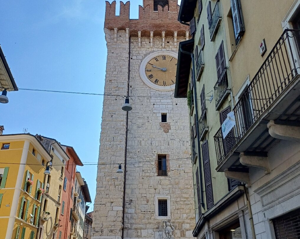 Torre e Fontana della Palata-布雷西亚必去景点