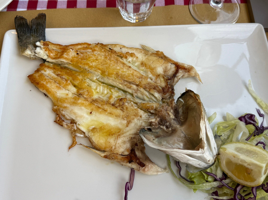 Santa Tecla Trattoria E Pizzeria
