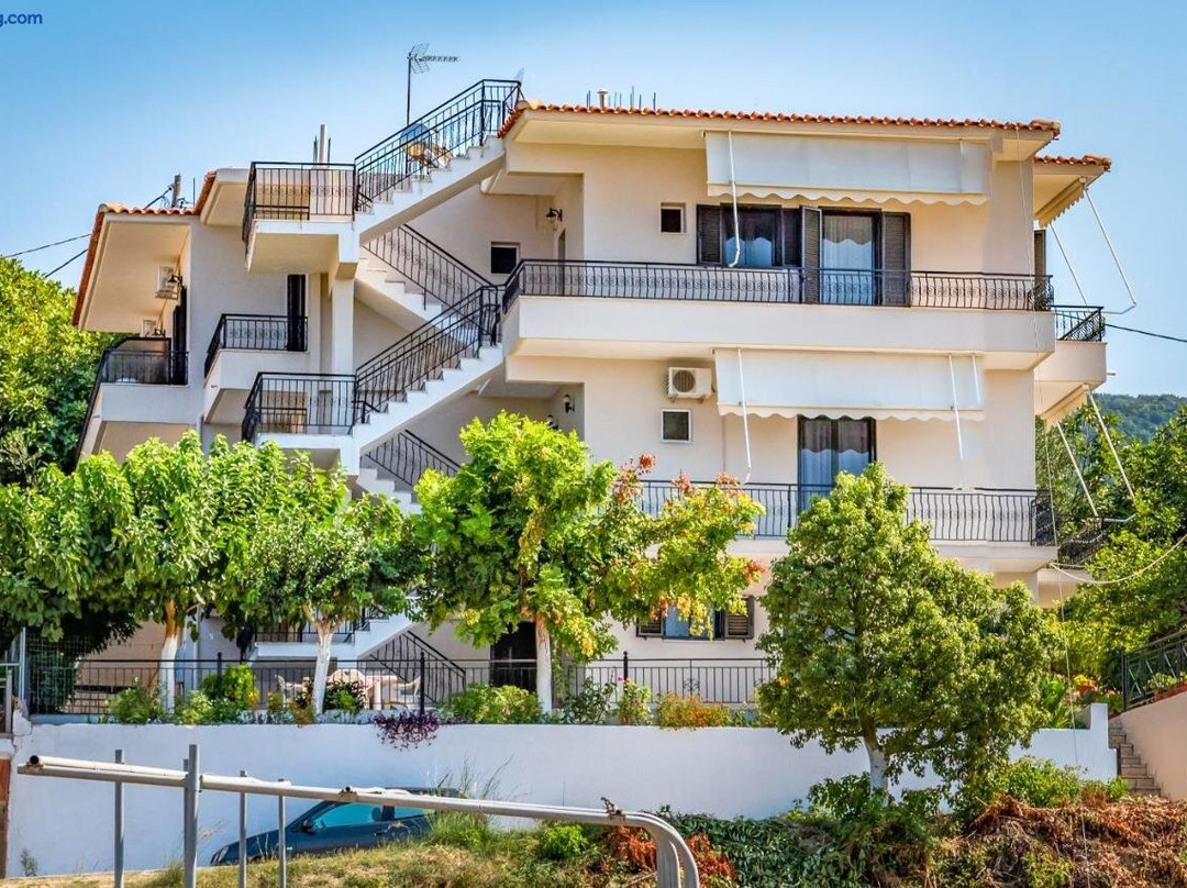 Kottas Apartments