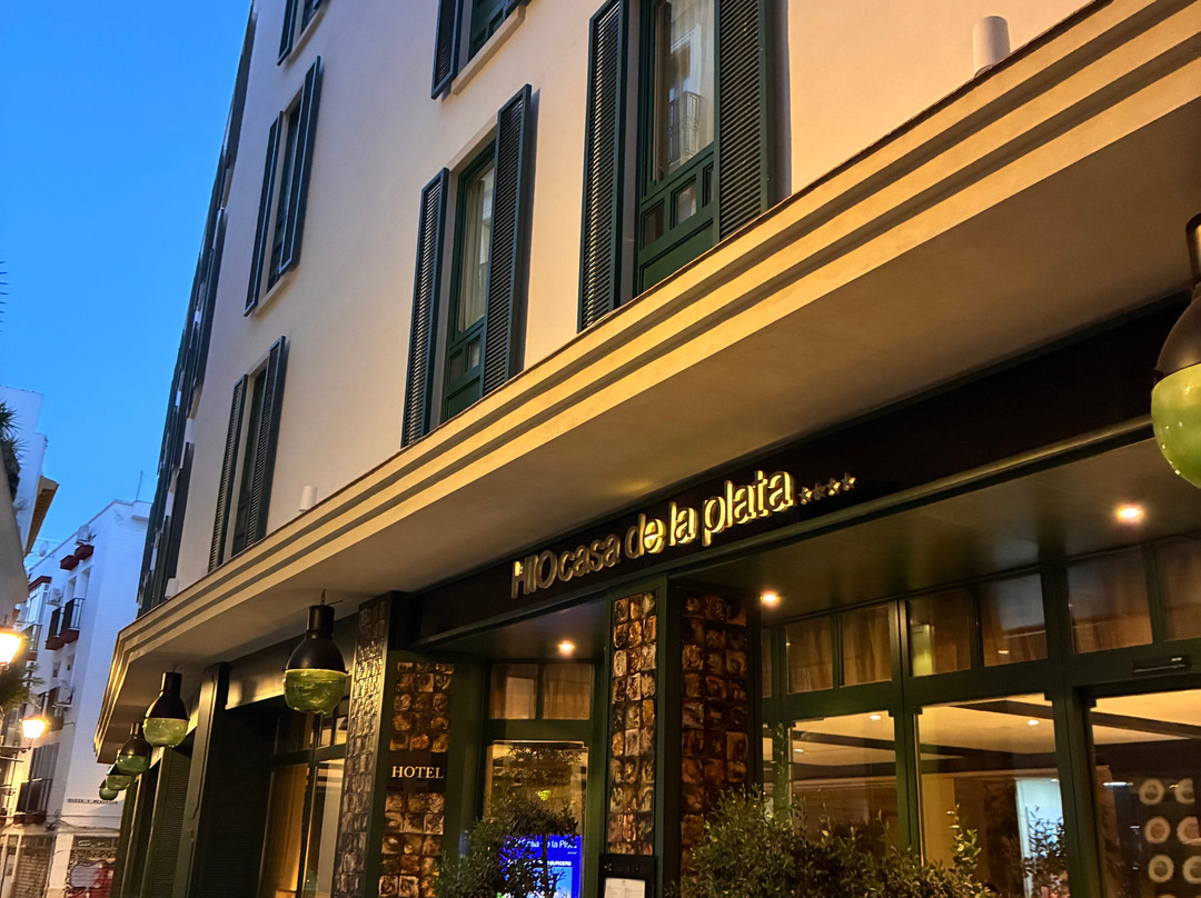 H10卡萨普拉塔酒店主图