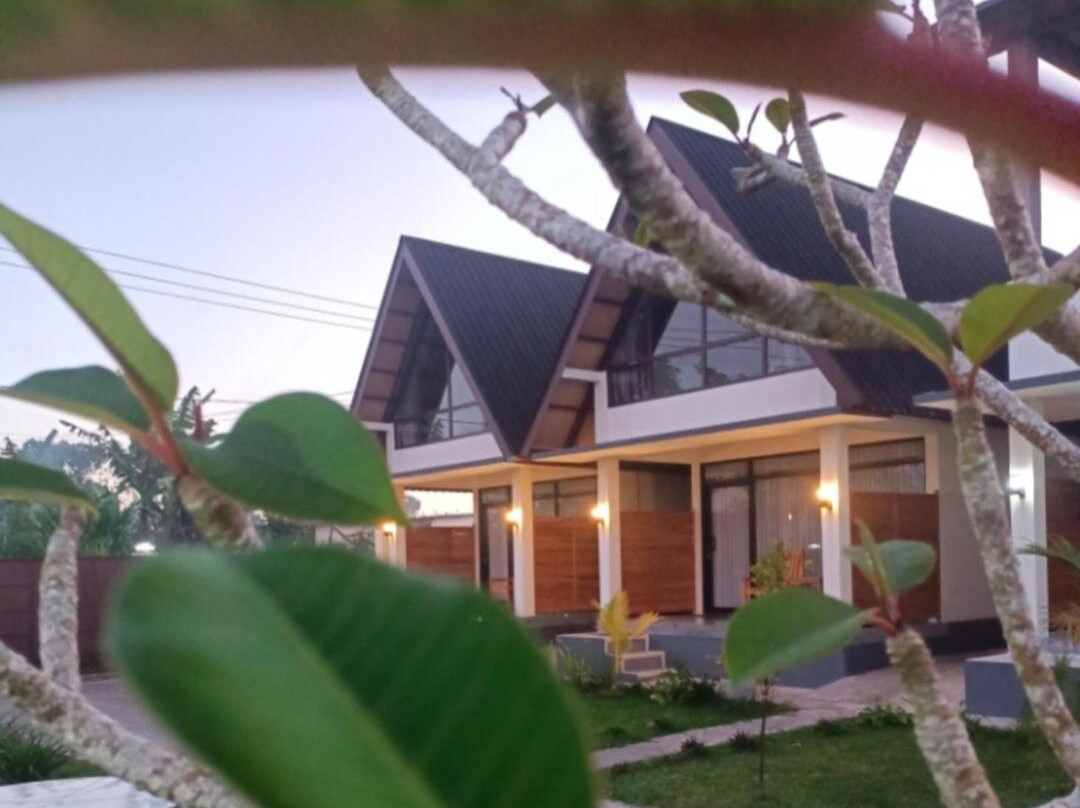 Puri Gajah Homestay And Villas