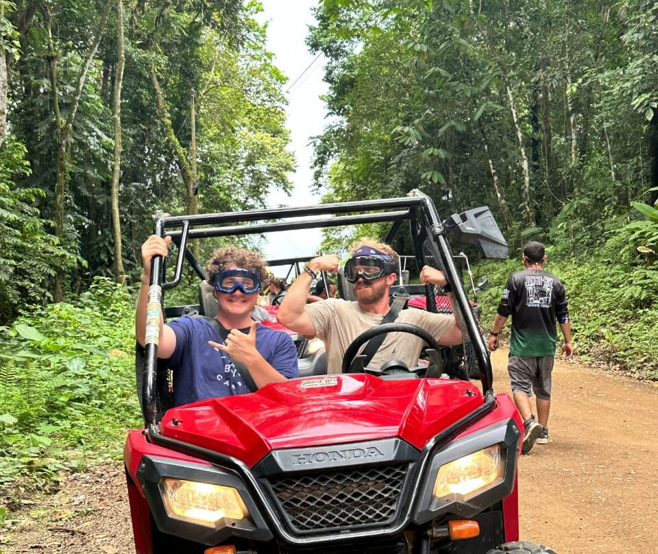 Jungle ATV Quad Tours-乌维塔必去景点
