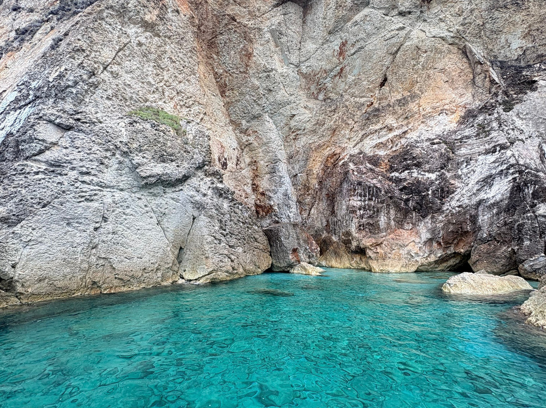 Il Fauno - Motobarca-Ponza Island必去景点