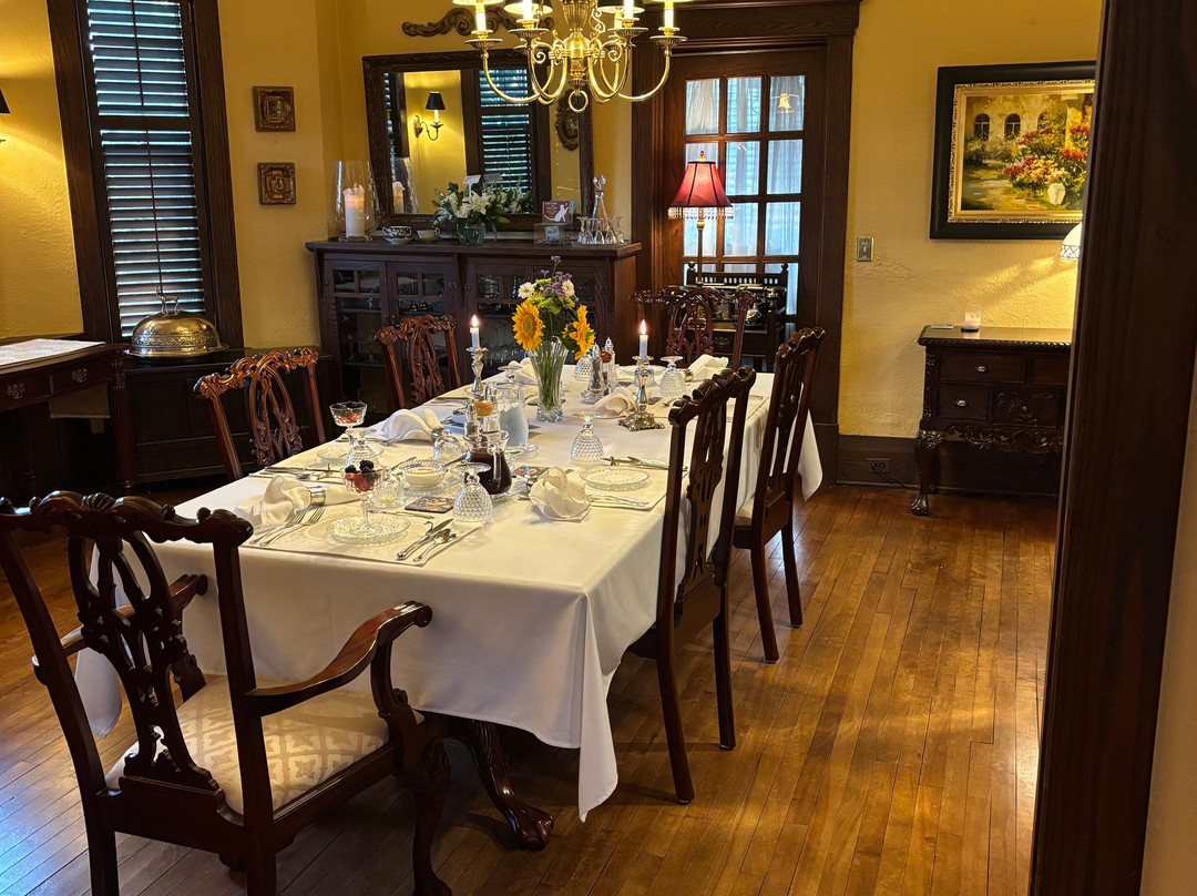 Talwood Manor Bed and Breakfast主图