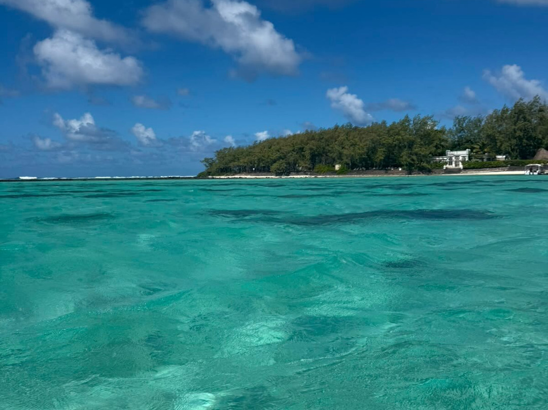 Blue Bay Beach-Pointe d'Esny必去景点