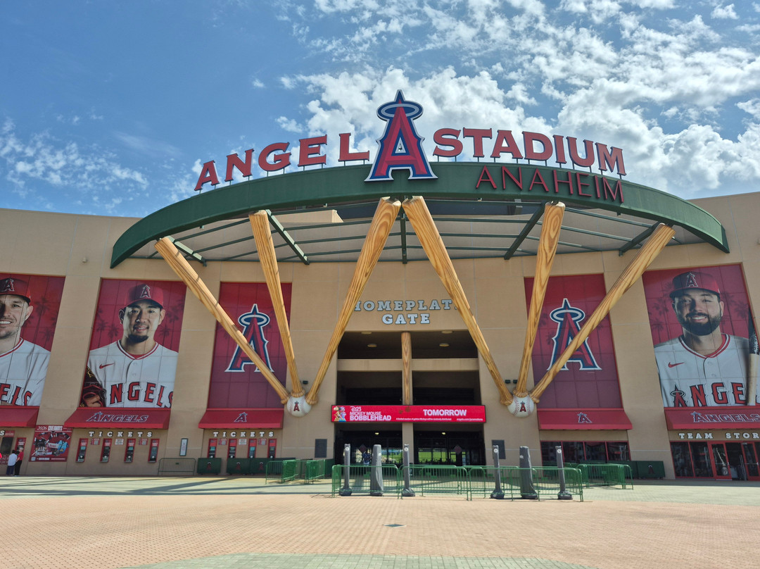 Angel Stadium of Anaheim-阿纳海姆必去景点