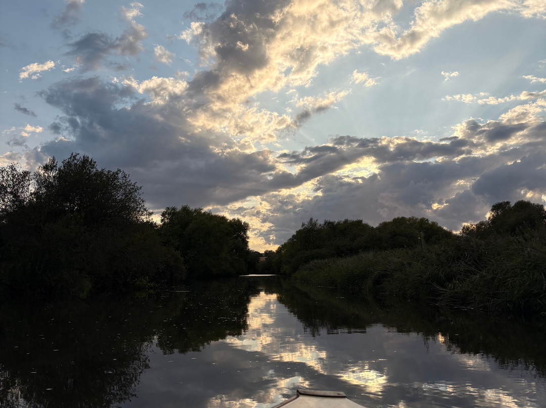 Grove Ferry River Trips-Upstreet必去景点