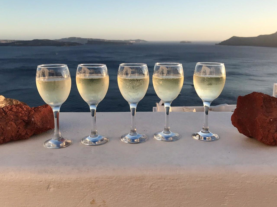 Santorini Cruise-Friendly Wine Tasting with Caldera Views