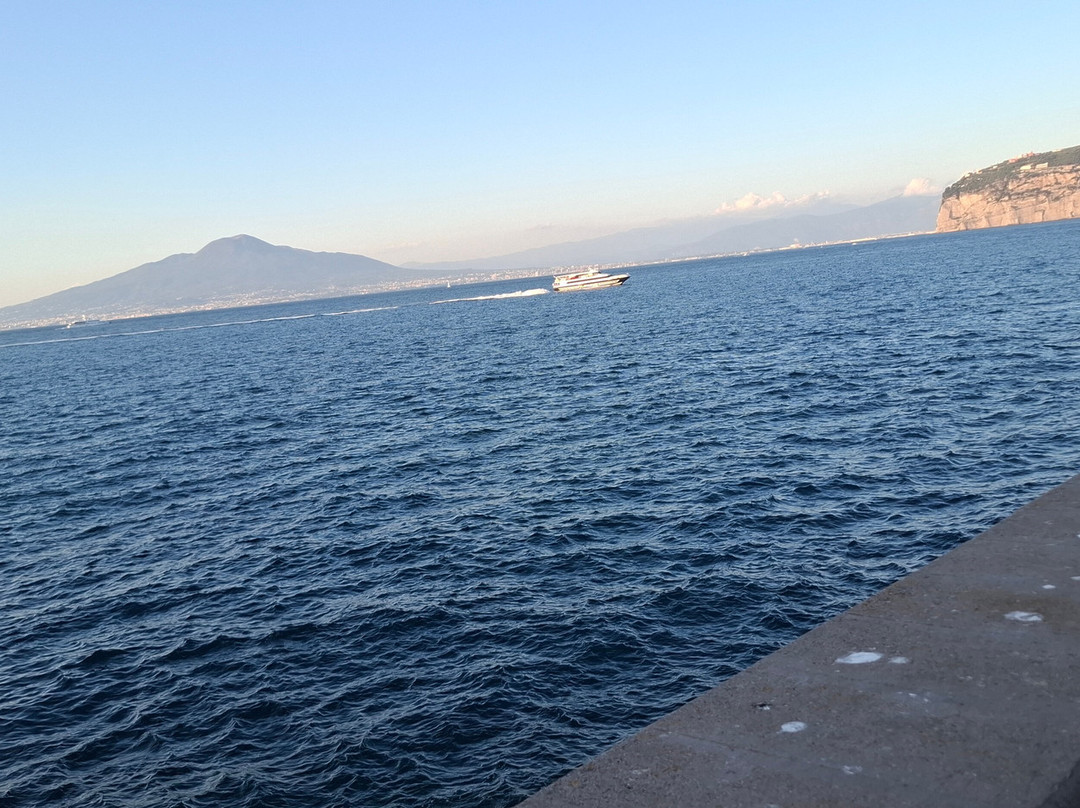 太阳公园大酒店主图