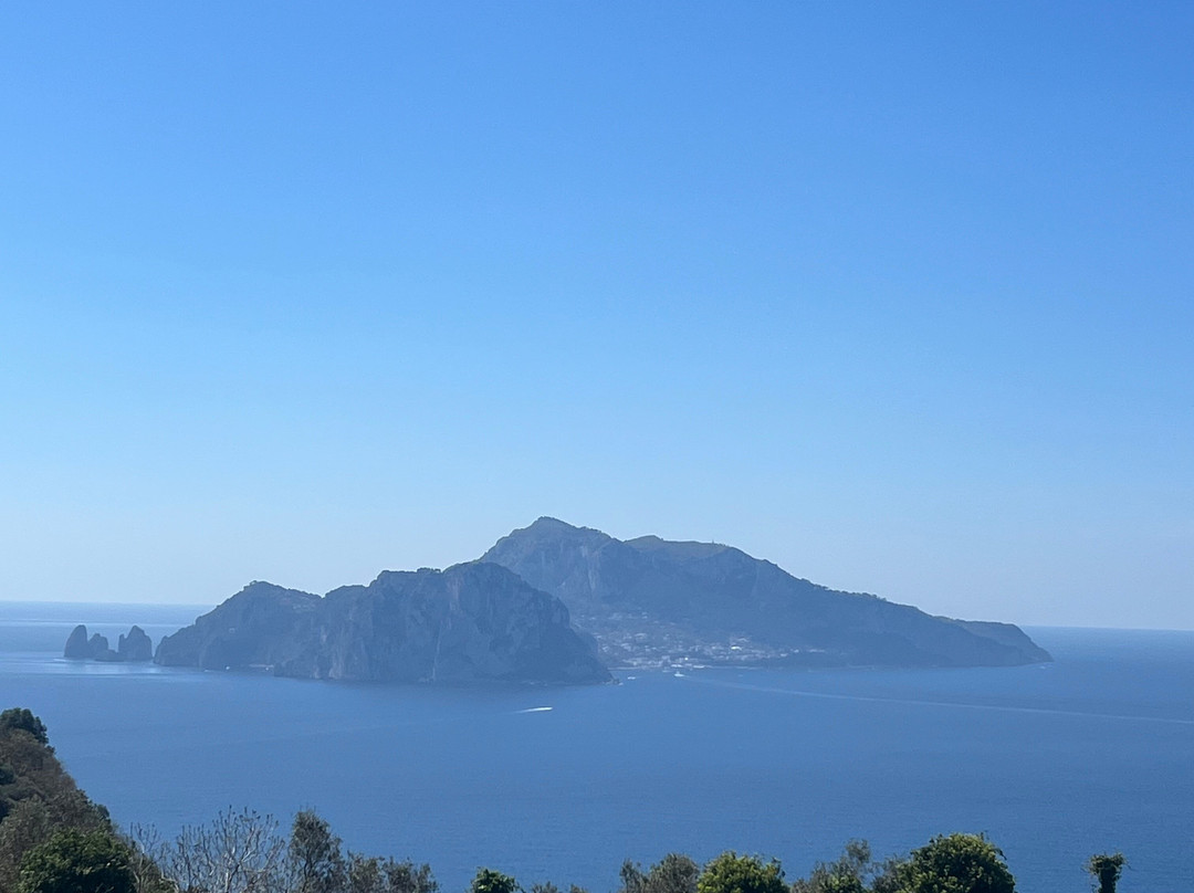 Azienda Agrituristica Fossa Papa-马萨卢布伦塞必去景点