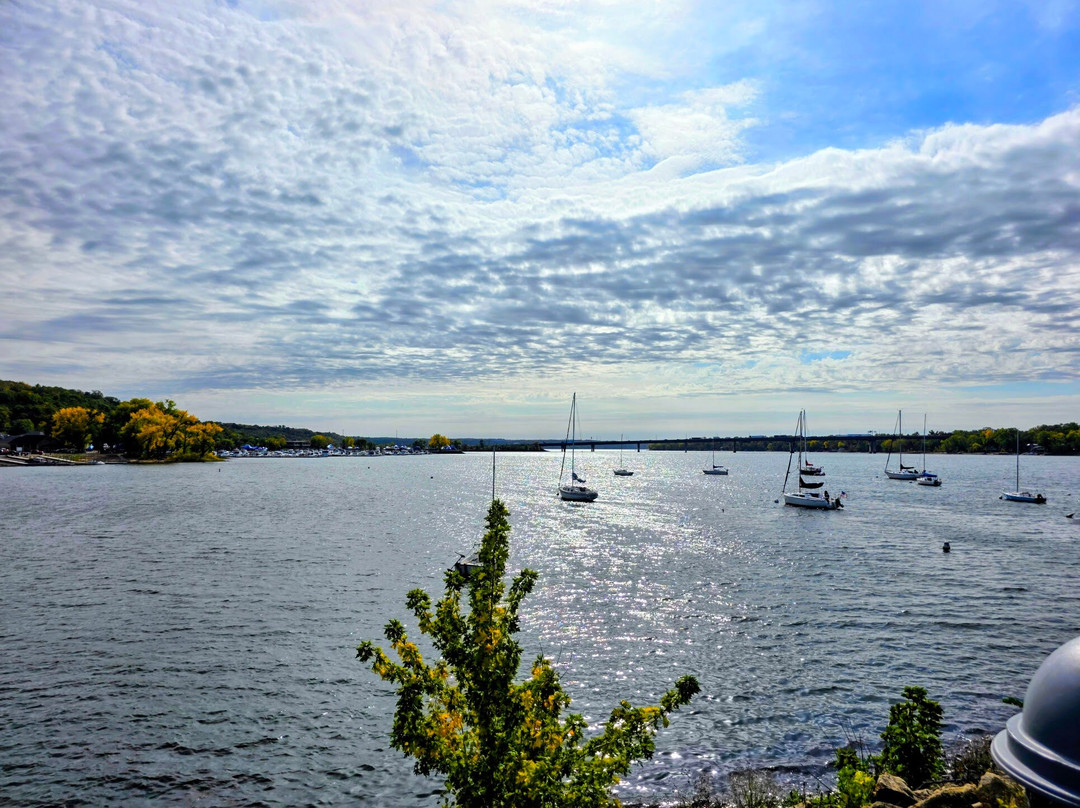 Lakefront Park-Hudson必去景点
