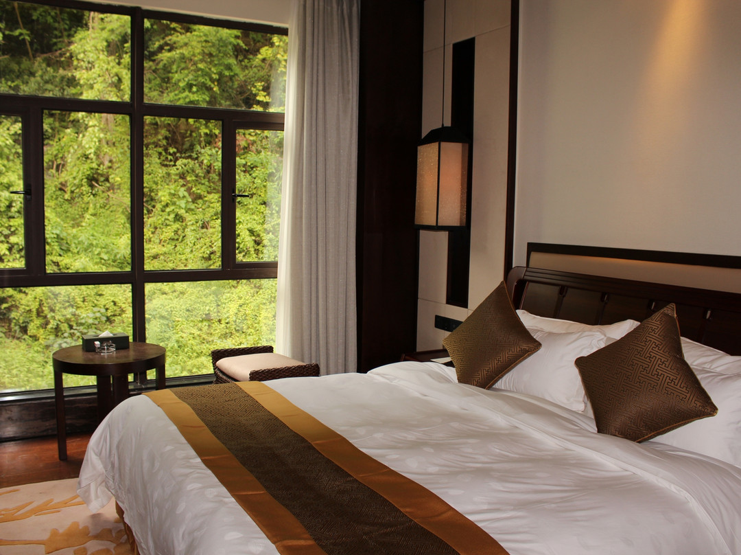 努类吉海度假庄园主图