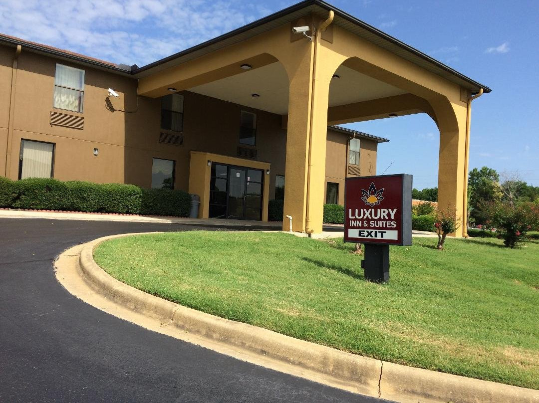 Luxury Inn & Suites