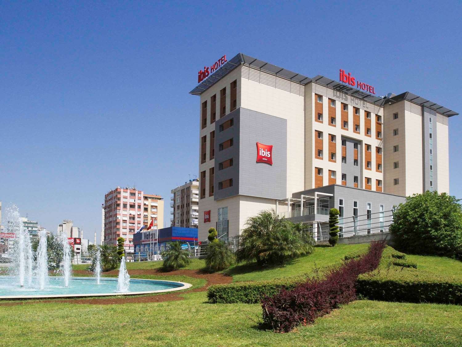 Ibis Adana-官方