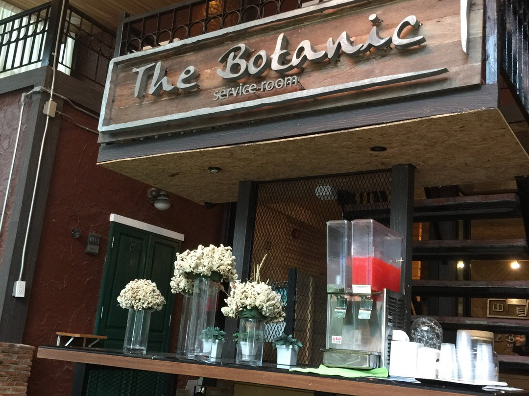 The Botanic Service Room