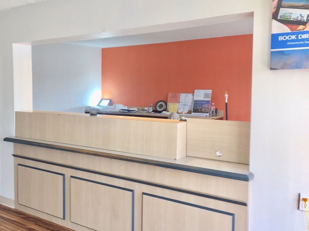 Red Carpet Inn Gibbstown