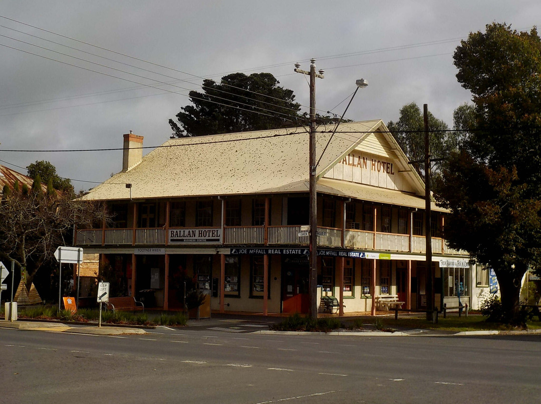 Ballan Hotel