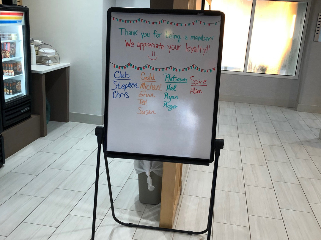 Holiday Inn Express & Suites Vandalia By IHG主图