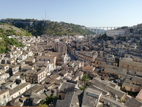 Castello dei Conti-莫迪卡必去景点