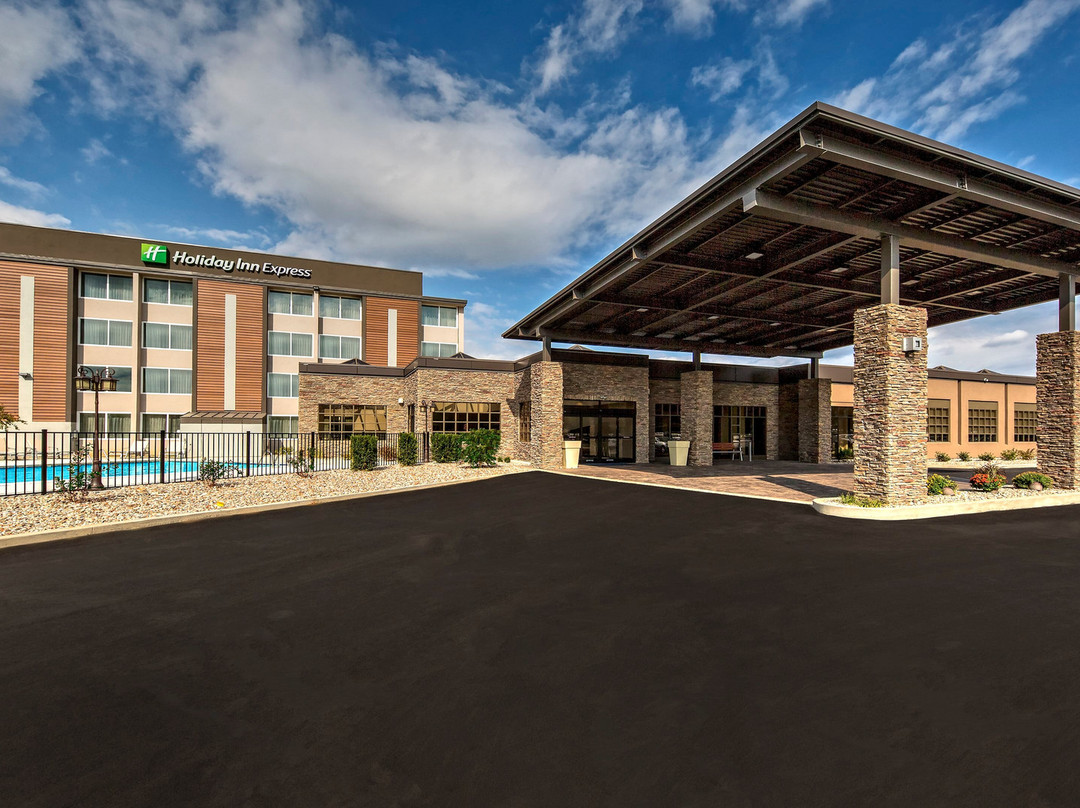 Holiday Inn Express Louisville Airport Expo Center By IHG主图
