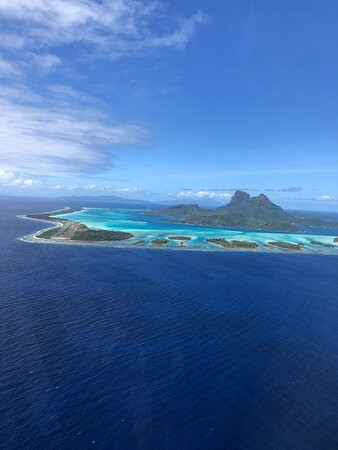 Tahiti Nui Helicopters景点图片