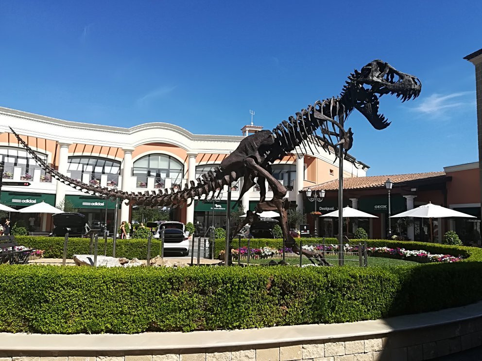 Castel Romano旅游景点-Castel Romano品牌折扣店