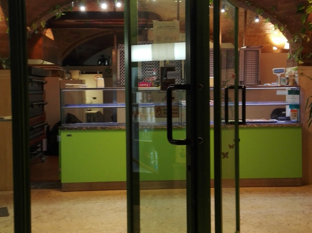 Tognazza餐馆和美食-Pizzeria Poppi