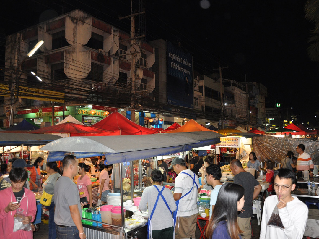 Pak Chong market景点图片
