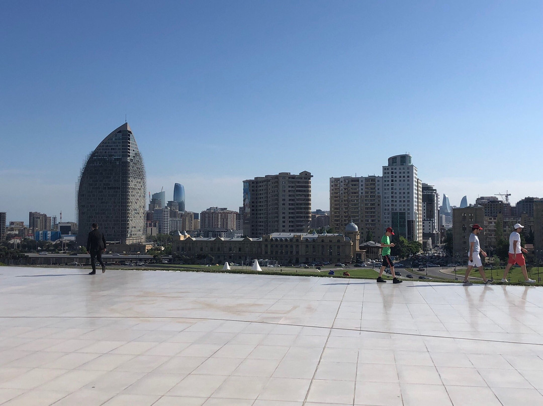 Heydar Aliyev Monument-巴库必去景点