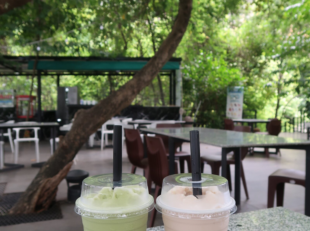 เคียงผา คาเฟ่
