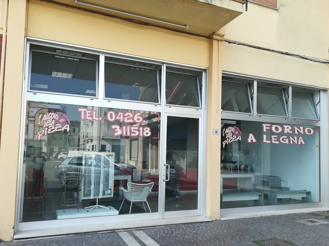 L'Angolo della Pizza