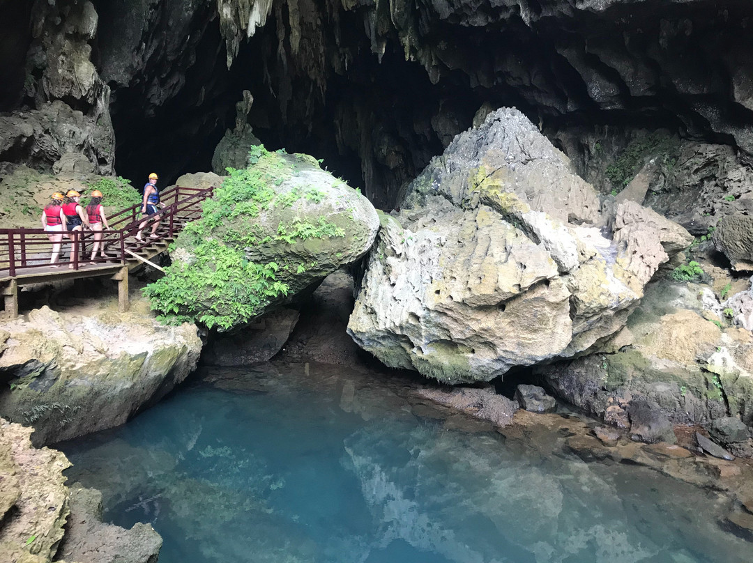 Dark Cave Phong Nha Tours景点图片