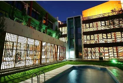 圣克鲁兹学校酒店主图