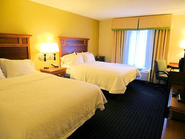 Hampton Inn Warrenton主图