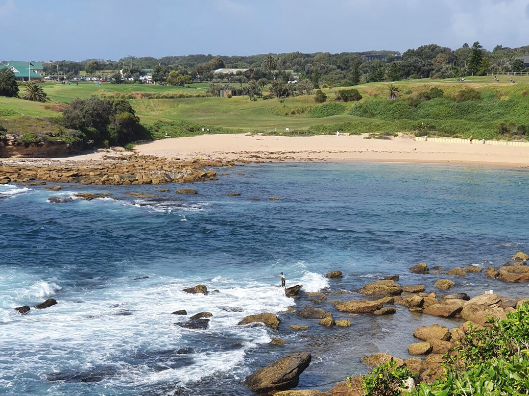 Little Bay Beach景点图片