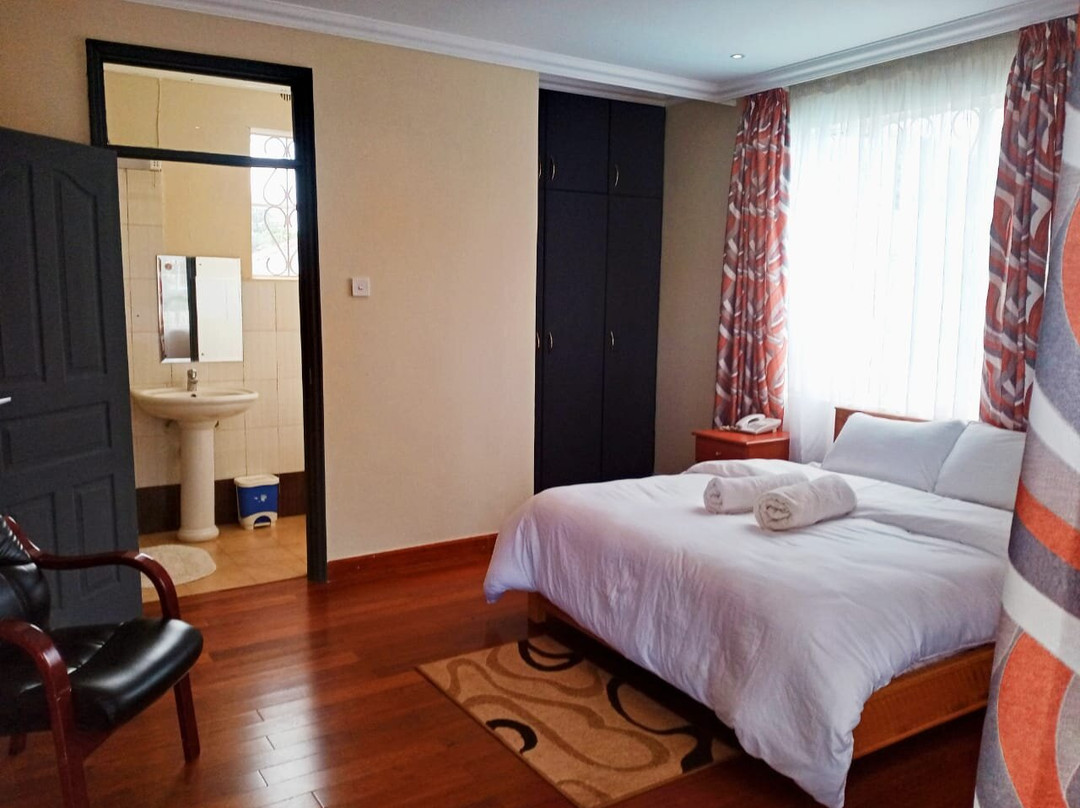 Kitisuru Manor主图