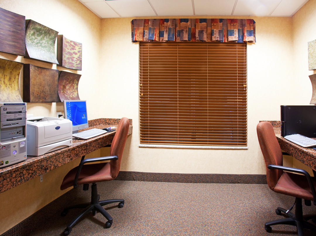 Holiday Inn Express & Suites Tooele By IHG主图