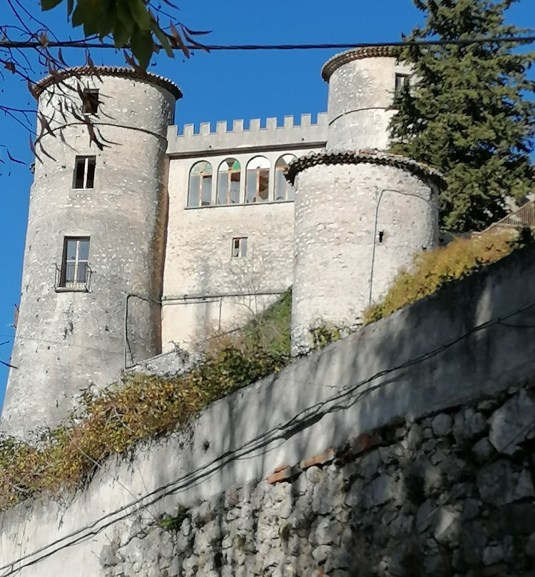 Castello Caldora-Carpinone必去景点