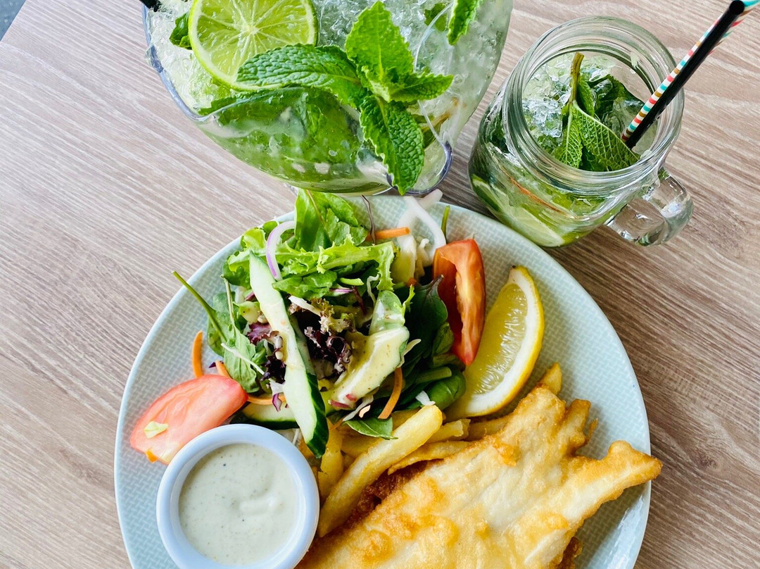 Lucinda Village主图