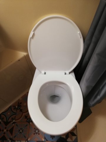 hotelF1 布尔日勒叙布德赖酒店-浴室